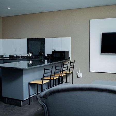 Vetho 2 Apartments Or Tambo Airport Kempton Park Dış mekan fotoğraf