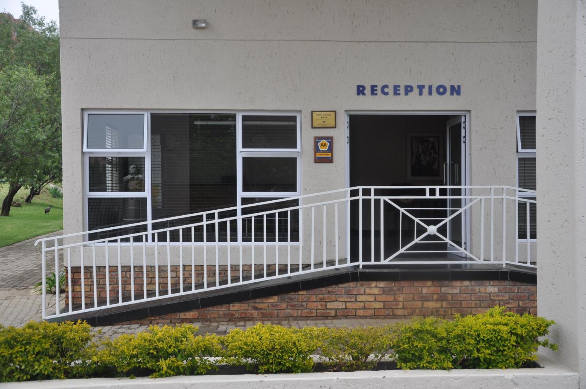 Vetho 2 Apartments Or Tambo Airport Kempton Park Dış mekan fotoğraf