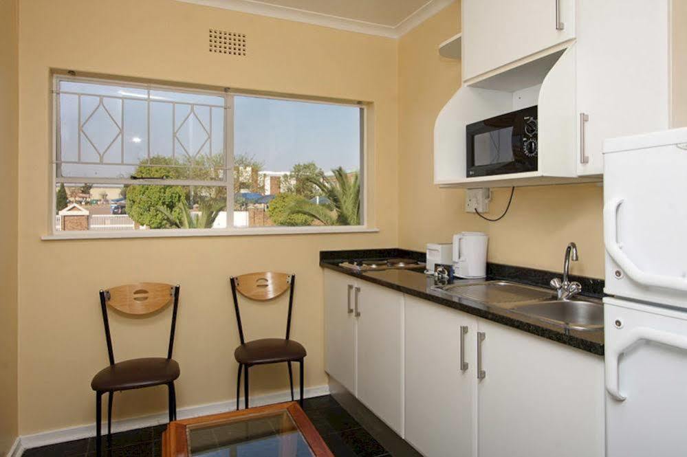 Vetho 2 Apartments Or Tambo Airport Kempton Park Dış mekan fotoğraf