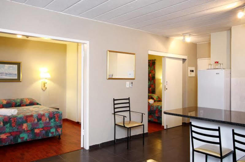 Vetho 2 Apartments Or Tambo Airport Kempton Park Dış mekan fotoğraf